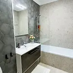 53 شقة
